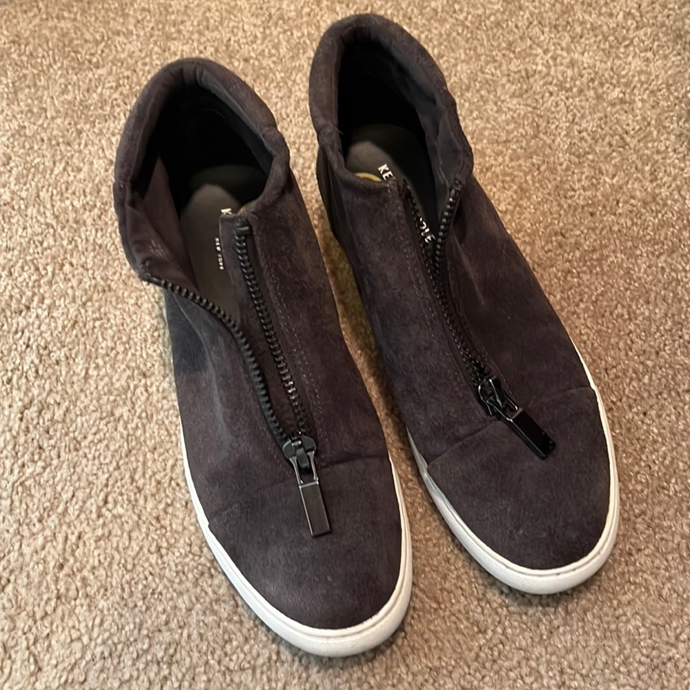 Kenneth Cole Dark Gray suede zip up booties